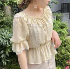 MAJESTIC LEGON シースルーブラウス 花柄 フリル イエロー 半袖のサムネイル