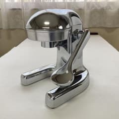 ハンドジューサー 手動式 金属 調理器具 料理 キッチン スペースエイジ
