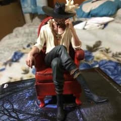 ワンピースフィギュアミホークのサムネイル