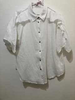 JEANASIS フリル付きホワイト半袖シャツのサムネイル