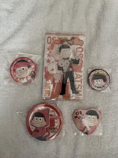 おそ松さん 缶バッジ アクリルスタンドセットのサムネイル