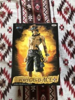 ワンピースフィギュアのサムネイル