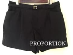 ベルト付ショートパンツ ネイビー PROPORTIONのサムネイル