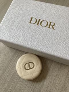 Dior スキンフォーエヴァークチュール ルミナイザー06のサムネイル