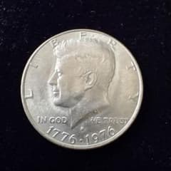 1776-1976 ケネディ ハーフダラー 記念硬貨のサムネイル