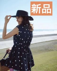 ジャスグリッティー新品⭐️朝比奈彩着完売❗️ドットAラインブラウス 