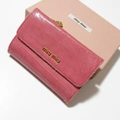 マイメロ様専用miu miu☆二つ折り財布☆ミュウミュウのサムネイル