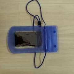 完全携帯防水ケース！スマホ、iPhone対応のサムネイル