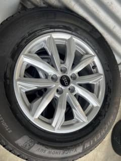 Audi Q5 17インチ ホイールとミシュランタイヤ　極上 Audi Q5 17インチ ホイールとミシュランタイヤ 極上 - メルカリ