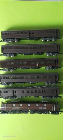 ワールド工芸製皇室用客車(御料車第1号)とＥＦ58　お召機をセット ワールド工芸製皇室用客車(御料車第1号)とEF58 お召機をセット