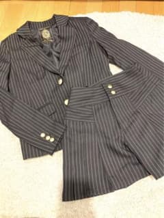 値下げ！美品 レピピアルマリオ 卒服 卒業式 スーツ 140〜150 リボン付きのサムネイル