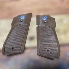 MGC社　　S&W M39 プラスチックグリップ（ノーマル）のサムネイル
