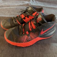 【NIKE】カイリーフライトラップEP 黒✖️赤のサムネイル