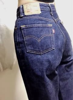 あゆぽん様　専用LEVI'S リーバイス　ハイウエスト　ストレートのサムネイル