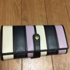 Clelia 長財布のサムネイル