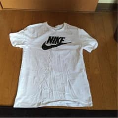 NIKE Tシャツのサムネイル