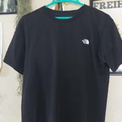 ノースフェイス Tシャツのサムネイル