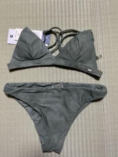 ROXY 水着のサムネイル