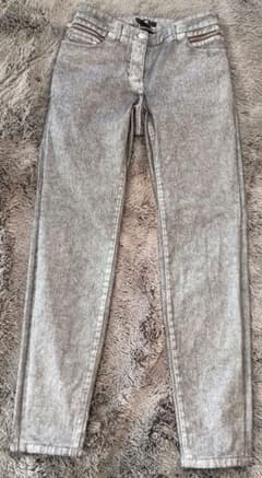 H&M スキニーデニム EUR 32のサムネイル