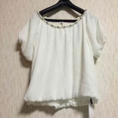 値下げ！！今週まで！！セシル トップス 未使用品のサムネイル