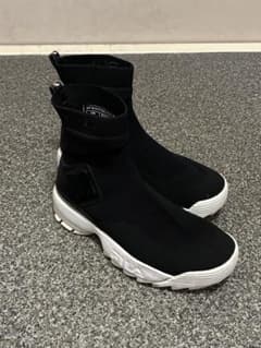 FILA フィラ ディスラプター ソックススニーカー F0426のサムネイル