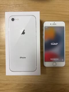 [New Earphones] iPhone 8 64GB Silva SIM-free
