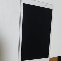 タブレット　Qua tabのサムネイル