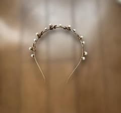 葉とパール装飾のヘアバンド　カチューシャのサムネイル
