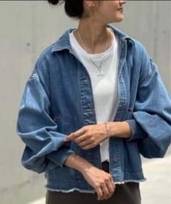 【美品・人気】ビアズリー パフスリーブ デニムジャケット 切りっぱなし 美品・人気】ビアズリー パフスリーブ デニムジャケット 切りっぱなし