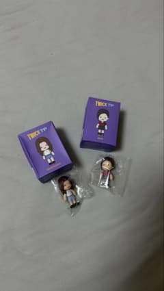 TWICE TV5 フィギュア チェヨン ミナ 2点セットのサムネイル