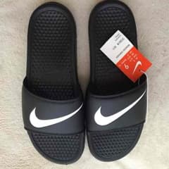 NIKE BENASSI ベナッシー サンダルのサムネイル