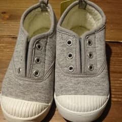 新品、未使用17,0㎝スリッポンですのサムネイル