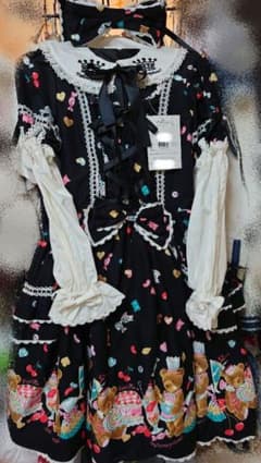 Metamorphose temps de fille 곰 파티시에 OP
