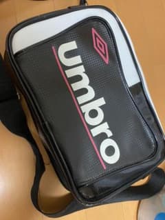 アンブロ umbro ショルダーバックエナメルのサムネイル