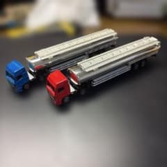 (ヘッド色違い！)トミカ タンクローリー 2台セットのサムネイル