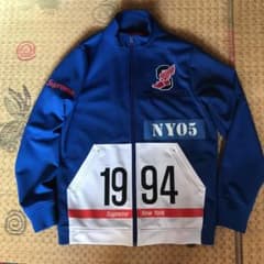 美品　supreme ジャージ　【値下げしました】のサムネイル