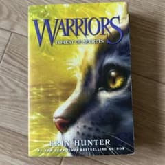 Warriors Forest of Secrets 洋書のサムネイル
