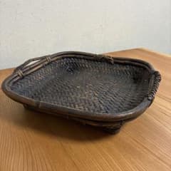 ラタン製四角いバスケットのサムネイル