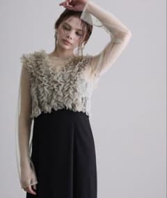 et.UNiVER Many way frill dress ブラック✖️ベージュのサムネイル