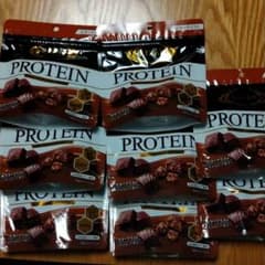 ライザップ　プロテインクランチチョコ8袋のサムネイル