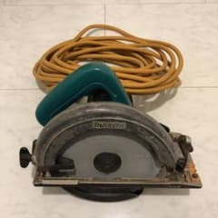 マキタ　電気丸のこのサムネイル