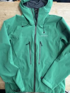 ARC’TERYX マウンテンパーカー　グリーン Lのサムネイル