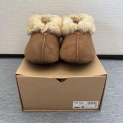 UGG W ROO REVIVAL モカシン ベージュ 25cm - メルカリ