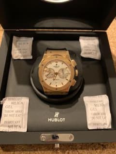 HUBLOT クラシックフュージョン　クロノグラフ　キングゴールド　オパーリンのサムネイル