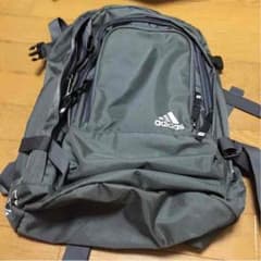 adidas リュックのサムネイル