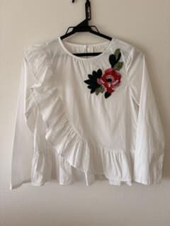 Zara Girls フリル刺繍ブラウス 140cmのサムネイル