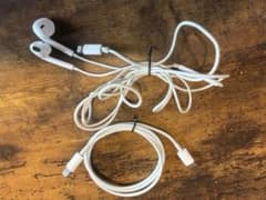 Thumbnail of Apple 純正 Lightning イヤフォン　充電ケーブル　セット
