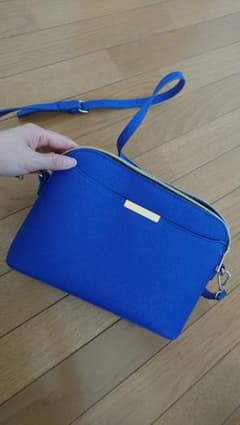 ひ～ちゃん様専用 one way ショルダーバッグのサムネイル