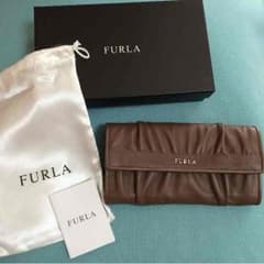 FURLA 新品財布のサムネイル