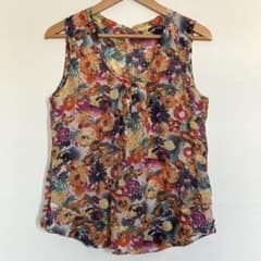 マカフィー　38 花柄　シルク混ノースリーブトップスのサムネイル